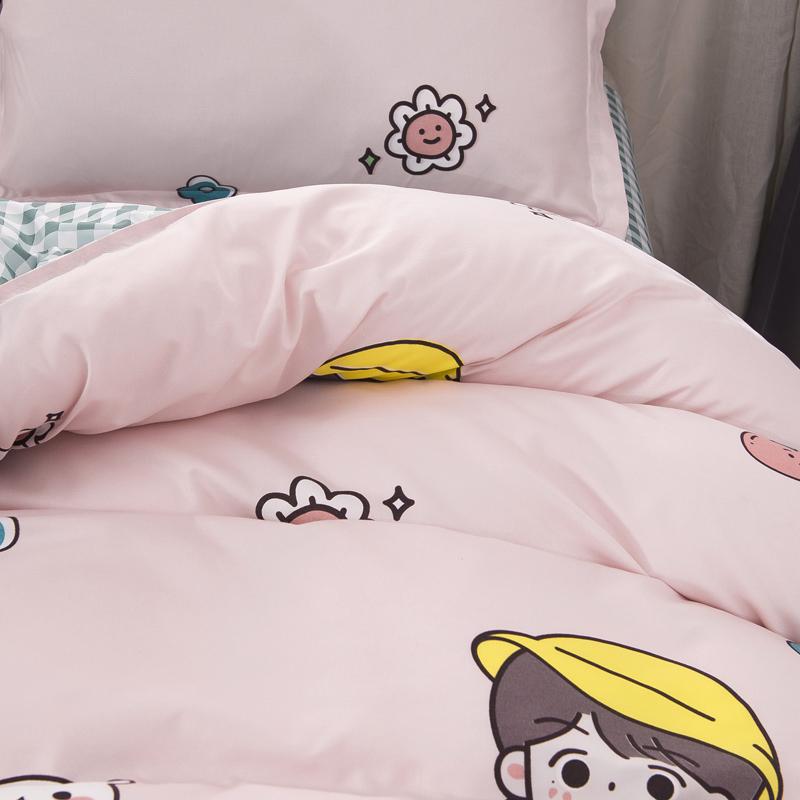 Pink reversible girls' bedding set featuring a fishing theme, includes duvet cover, flat sheet & pillowcases.  100% microfiber.