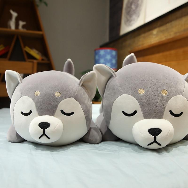 Adorable gray Siberian Husky plush toy, filled with PP cotton, perfect for cuddling.  Relaxing and allergy-free.