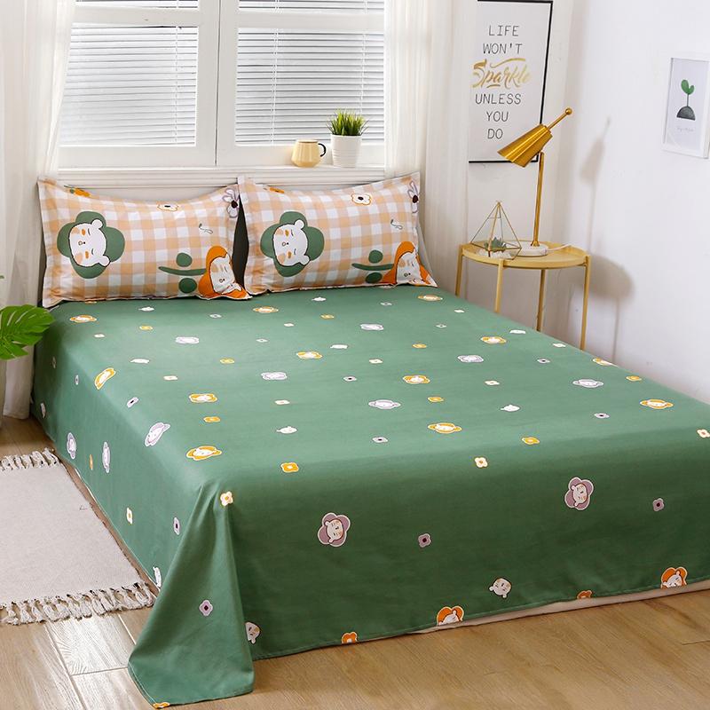 Green pastel reversible bedding set with cute bear and flower pattern, 100% premium microfiber. Includes duvet cover, flat sheet, and pillowcases.