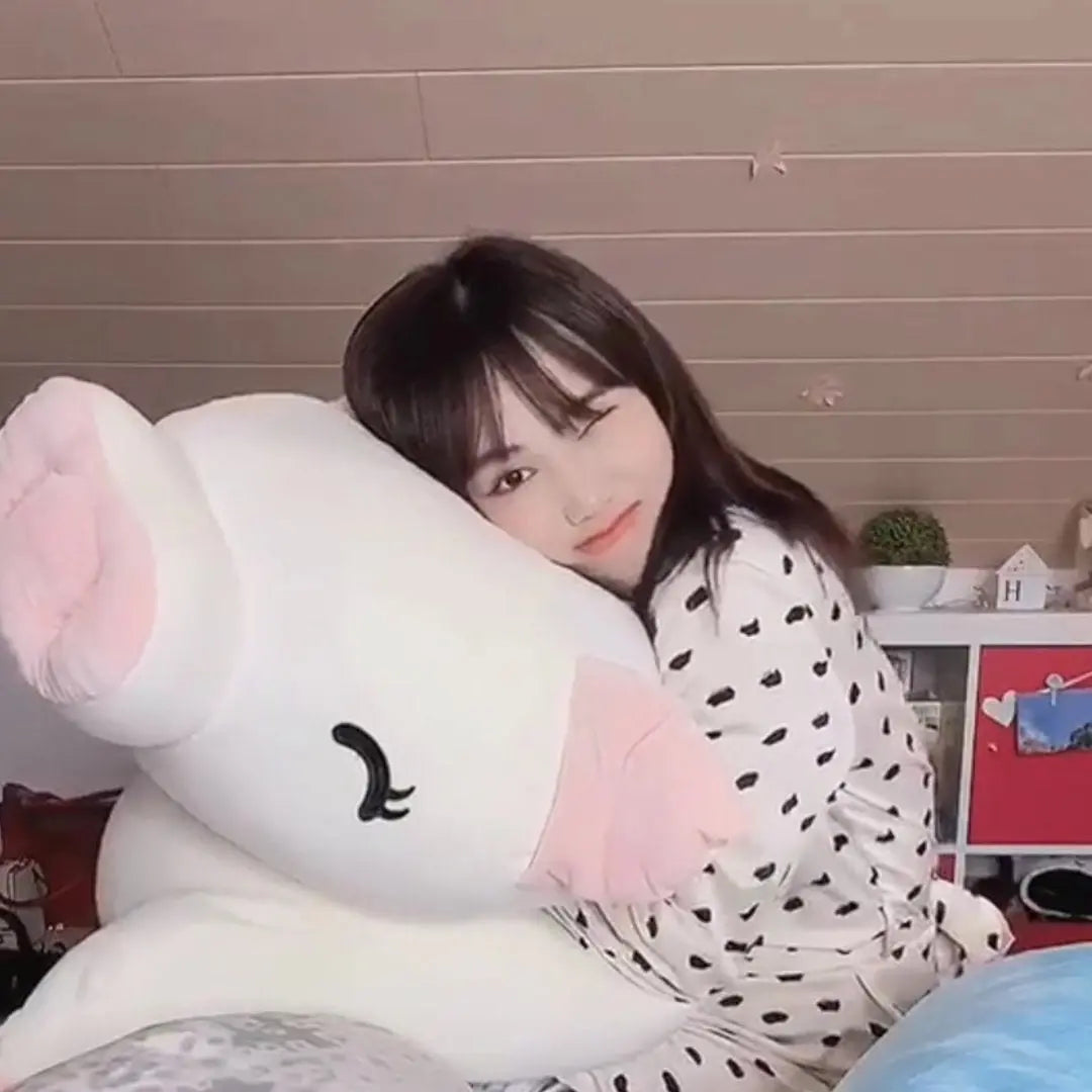 Giant 43-inch white Jaja pig plush toy; super soft PP cotton, hypoallergenic, huggable, and perfect for relaxation.