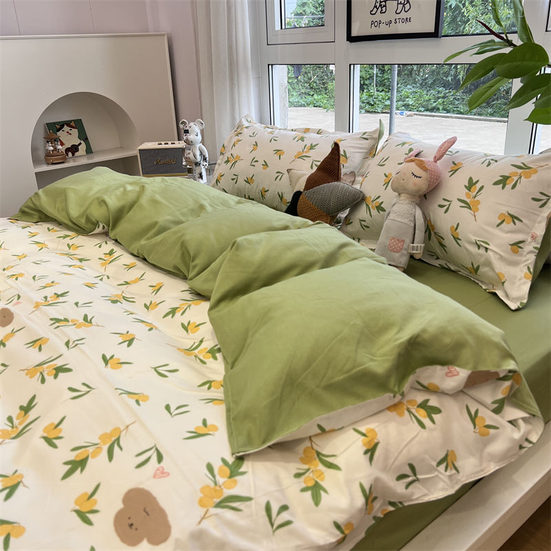 Green and white floral kawaii bedding set, 100% polyester, featuring cute heart prints.  Twin, full, queen, and king sizes available.