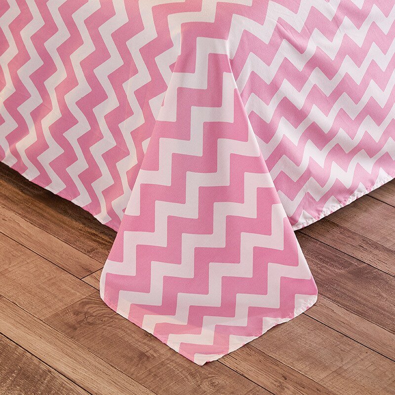 Sweet Strawberry Bedding: Fun ZigZag Fruit Print Duvet Set