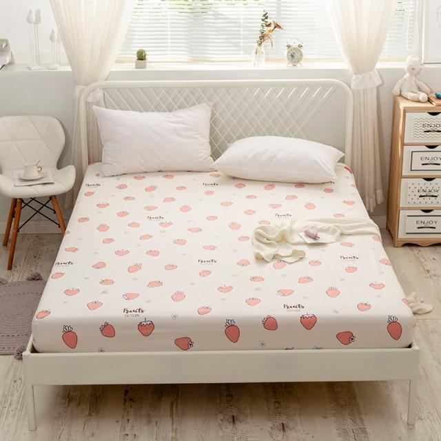 Strawberry Cream Fitted Sheet | Soft Bedding