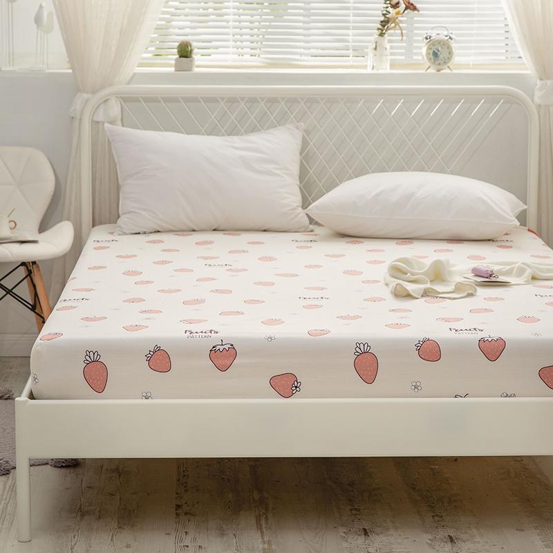 Strawberry Cream Fitted Sheet | Soft Bedding