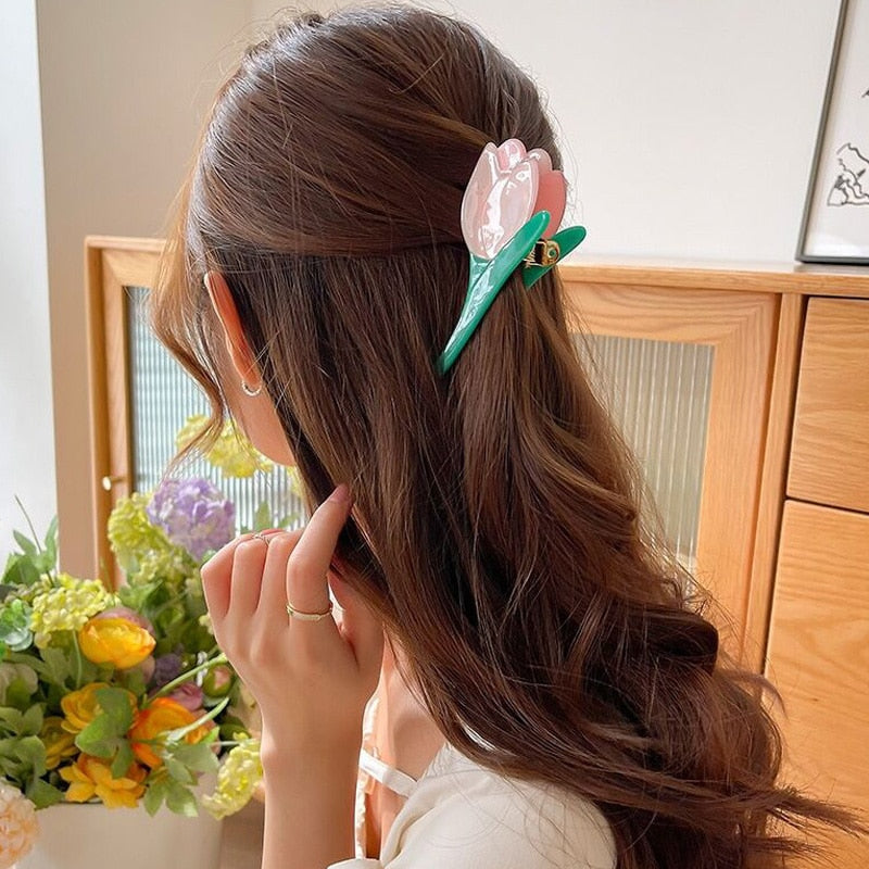 Pink and green acrylic tulip hair claw clip; approx. 10cm x 4.8cm. Perfect for parties, festivals, or everyday wear.