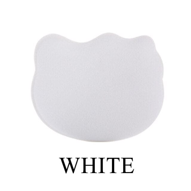 White cat-shaped makeup blender sponge; soft, hydrophilic polyurethane; 5.5x5.5cm; for flawless makeup application.